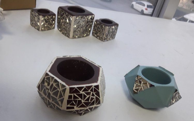 Kocaeli İzmit’te girişimci kadınlar hediyelik eşya üretiyor Kocaeli İzmit’te girişimci kadınlar hediyelik eşya üretiyor