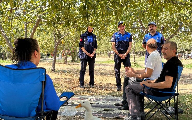 Çayırova’da mesire alanları ve parklarda huzuru sağlıyorlar Çayırova’da mesire alanları ve parklarda huzuru sağlıyorlar