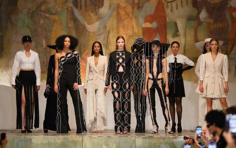 Katerina Ekşioğlu’ndan yeni koleksiyon Katerina Ekşioğlu’ndan yeni koleksiyon