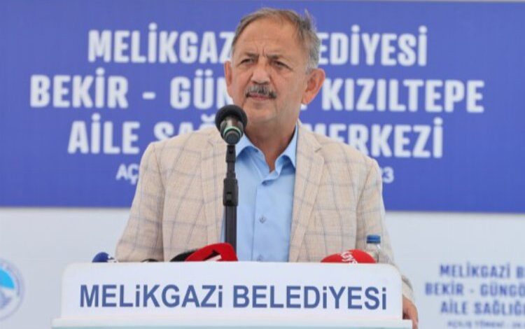 Özhaseki: “Hayırseverlikte yarışan bir toplum olduk”