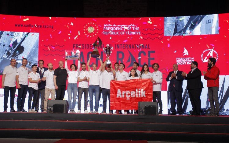 Cumhurbaşkanlığı 3. Uluslararası Yat Yarışları’nda ödül töreni Cumhurbaşkanlığı 3. Uluslararası Yat Yarışları’nda ödül töreni