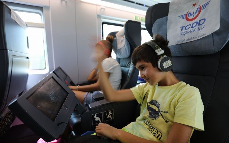 Hızlı trenler ‘ara’da rekor kırdı!