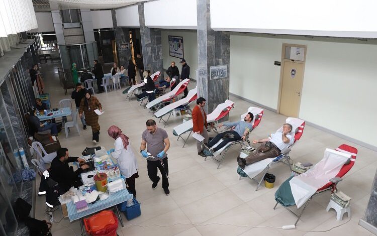 Kayeri Büyükşehir personelinden kan bağışı