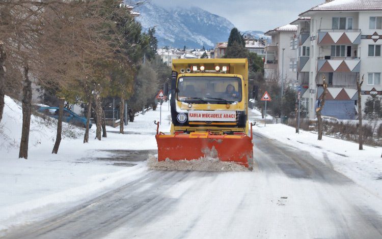 Muğla’da kar yağışının etkileri ortadan kalktı Muğla’da kar yağışının etkileri ortadan kalktı