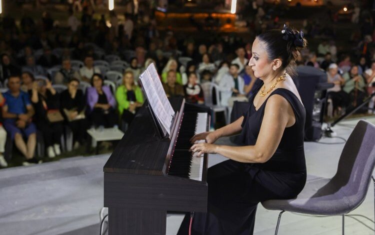 Kütahya’da müzik ve dans gecesi Kütahya’da müzik ve dans gecesi