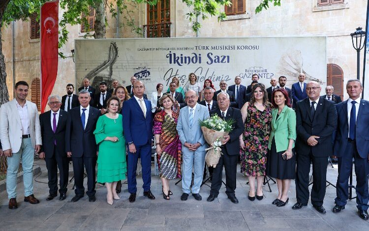 Gaziantep’te ‘ikindi sazı’ Gaziantep’te ‘ikindi sazı’