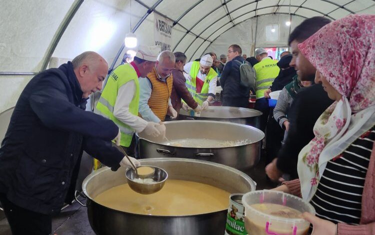 BEKSİAD’dan 80 bin depremzedeye iftar ve sahur BEKSİAD’dan 80 bin depremzedeye iftar ve sahur