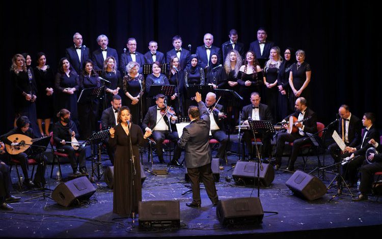 Bursa’da Öğrenci Korosu’ndan TSM gecesi