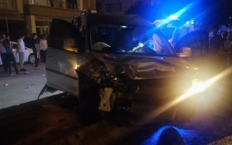 Adıyaman’da park halindeki araçlara çarptı