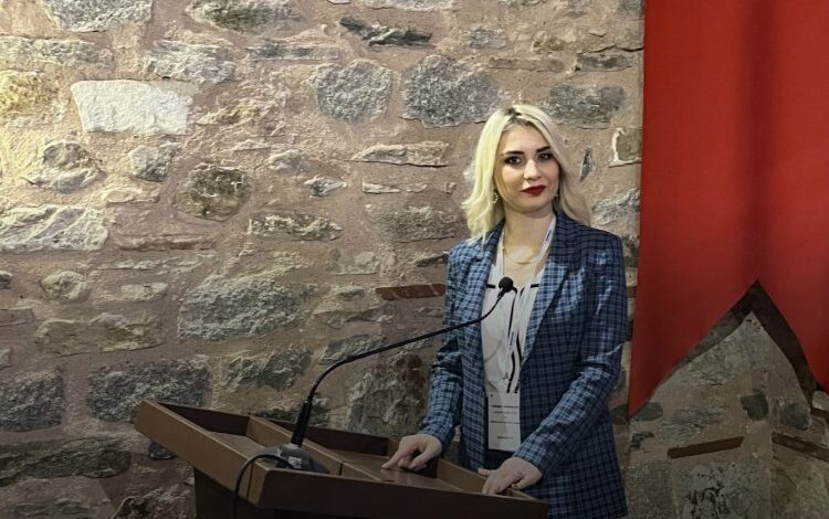 Anoreksiya Nervoza ciddi sorunlar doğurabilir Anoreksiya Nervoza ciddi sorunlar doğurabilir