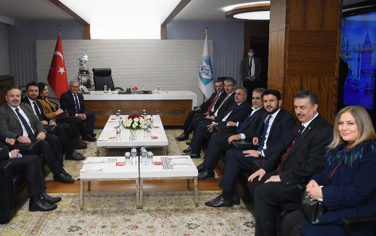 Memduh Büyükkılıç’a önemli misafir Memduh Büyükkılıç’a önemli misafir