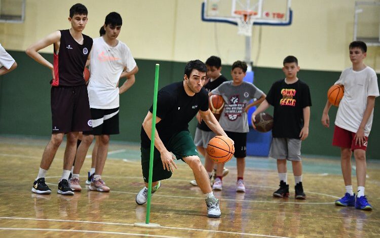 TOFAŞ Cup şölen havasında geçti TOFAŞ Cup şölen havasında geçti