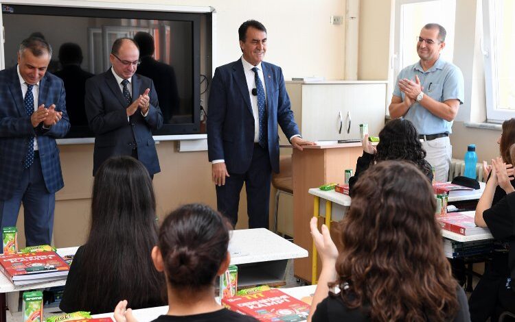 Başkan Dündar’dan gençlere teknoloji vurgusu Başkan Dündar’dan gençlere teknoloji vurgusu