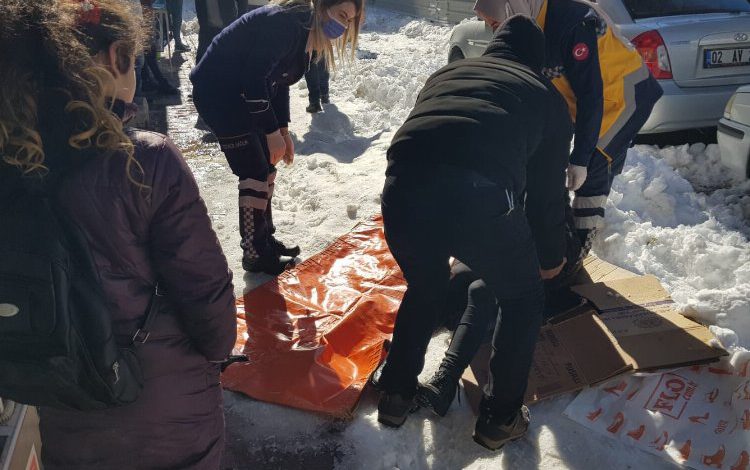 Yoğun buzlanma hastanelik etti Yoğun buzlanma hastanelik etti