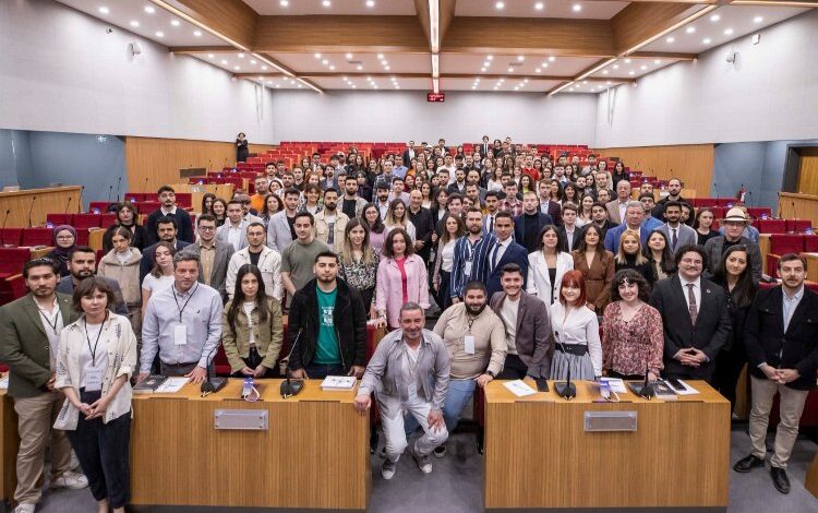 Türkiye’nin ilk gençlik meclisi