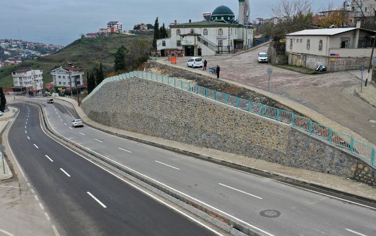 Kocaeli Darıca’da iki önemli cadde birbirine bağlandı Kocaeli Darıca’da iki önemli cadde birbirine bağlandı