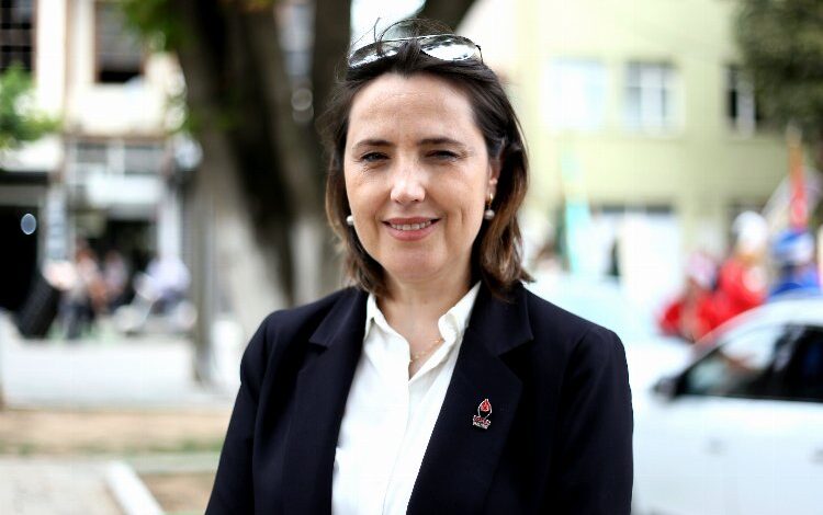 Bursa Yenişehir siyasetine ilk kadın başkan Bursa Yenişehir siyasetine ilk kadın başkan