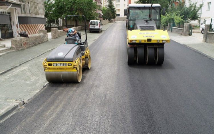 Kayseri Talas’ta camiye modern görünüm Kayseri Talas’ta camiye modern görünüm