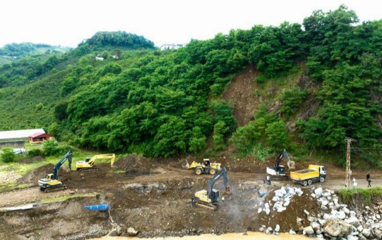 Selin faturası ağır oldu Selin faturası ağır oldu