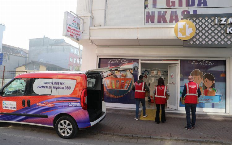 Kocaeli İzmit’te sosyal dokunuş Kocaeli İzmit’te sosyal dokunuş