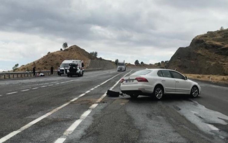 Bingöl-Diyarbakır karayolunda kaza: 5 yaralı Bingöl-Diyarbakır karayolunda kaza: 5 yaralı