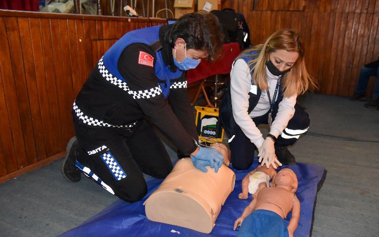 Milas Belediyesi’nde ilk yardım eğitimi Milas Belediyesi’nde ilk yardım eğitimi
