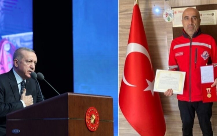 Bingöl İtfaiye Ekibi’ne Erdoğan’dan ödül Bingöl İtfaiye Ekibi’ne Erdoğan’dan ödül