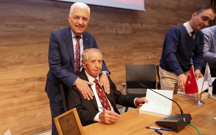 Muğla’da Sami Gökmen’den ‘Cumhuriyet’ konferansı