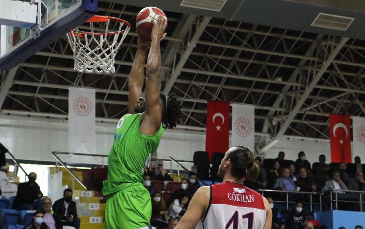 Manisalı dev adamlar, Mersin’de göz doldurdu Manisalı dev adamlar, Mersin’de göz doldurdu