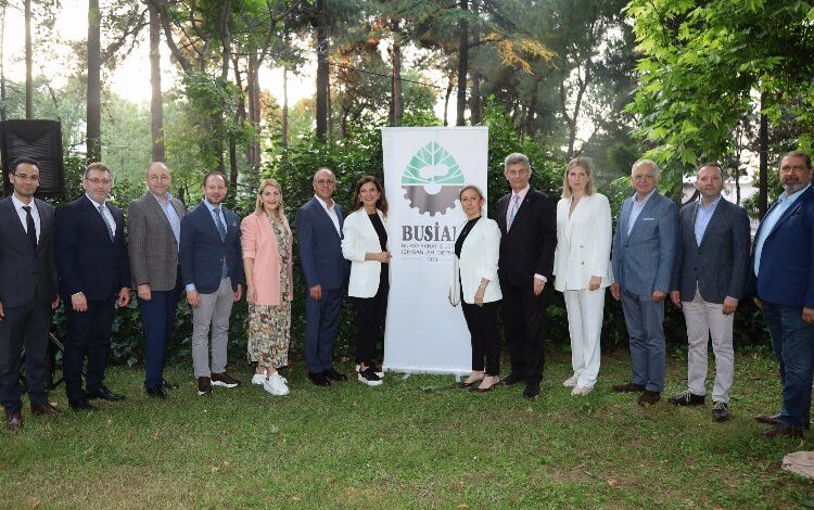 BUSİAD’da yaza merhaba gecesi