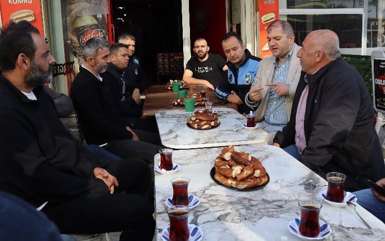 Düzce’de simitler zabıtadan çaylar esnaftan Düzce’de simitler zabıtadan çaylar esnaftan