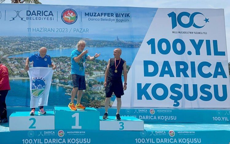 Sakaryalı sporcudan gençlere taş çıkartacak performans