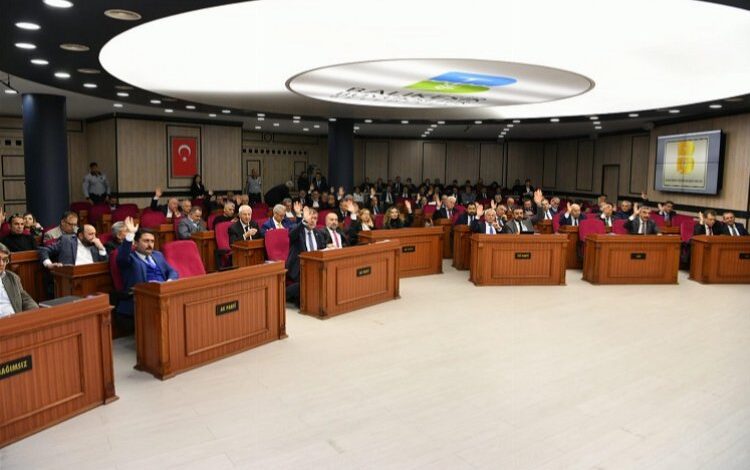 Balıkesir Büyükşehir Meclisi’nde bütçelerde oy birliği