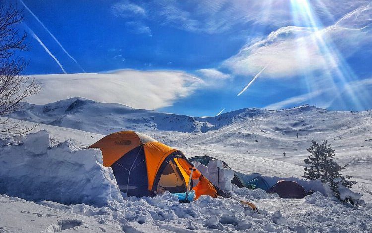 Bursa Uludağ’da -15 derecede çadır keyfi!