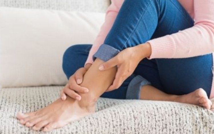 Ayak uyuşmasında Nörolojiye başvurulmalı Ayak uyuşmasında Nörolojiye başvurulmalı