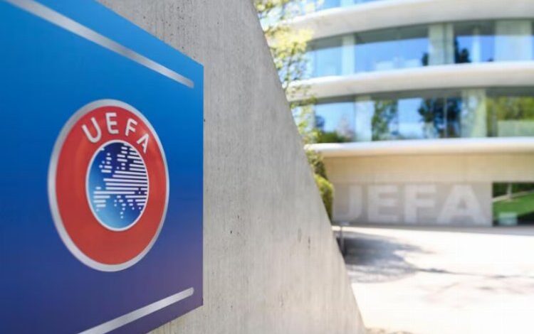 UEFA’dan üç kulübe ceza! UEFA’dan üç kulübe ceza!