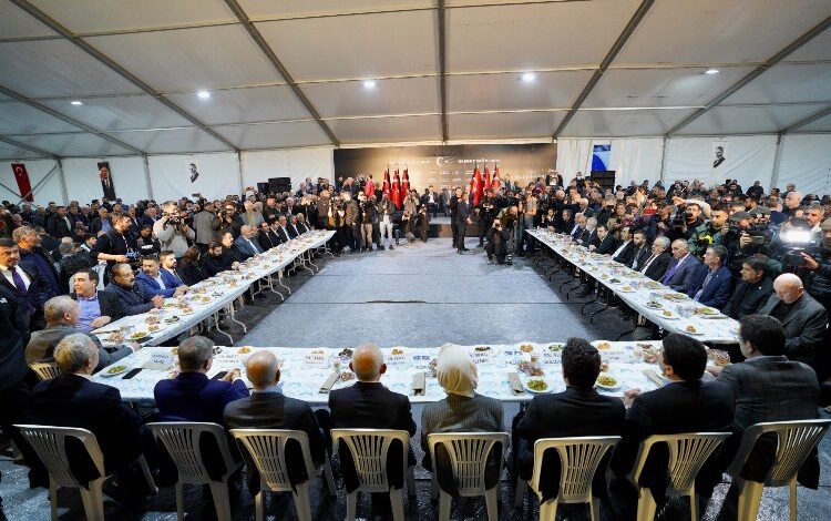 Mobil mutfak tırı Ramazan boyunca iftar verecek Mobil mutfak tırı Ramazan boyunca iftar verecek