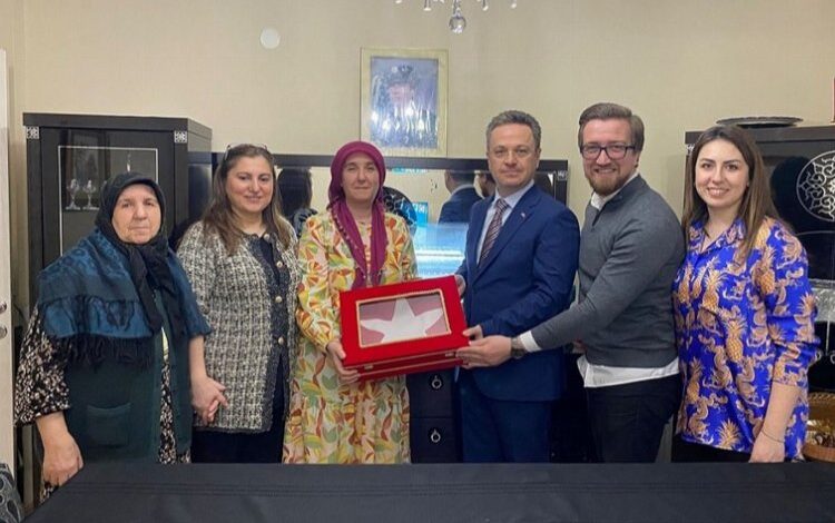 Giresun Valisi’nden şehit ailesine anlamlaı ziyaret
