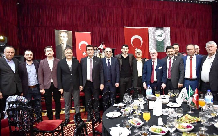 Bursa Osmangazi’de Batı Trakya camiası iftarda buluştu