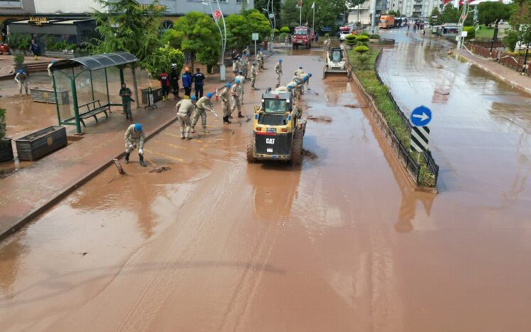 AFAD’dan özverili çalışmalara teşekkür AFAD’dan özverili çalışmalara teşekkür