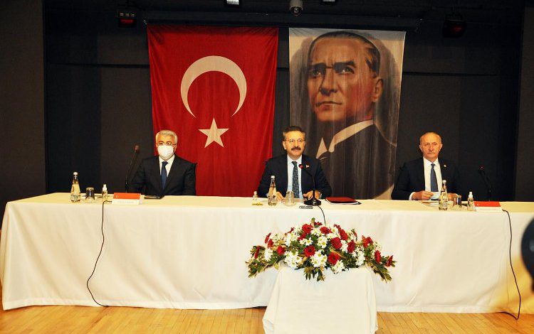 Aydın Valisi Aksoy Didim muhtarları ile bir araya geldi