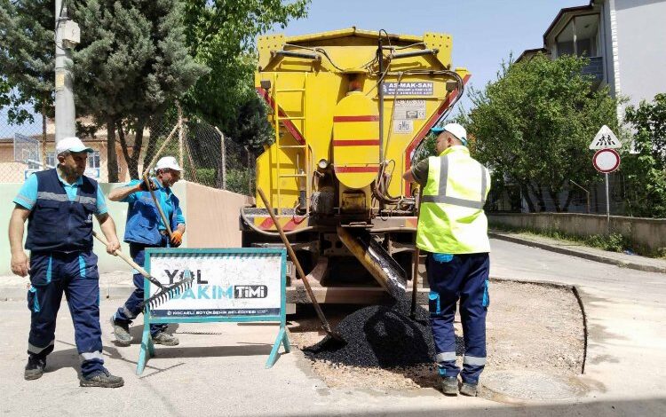 Kocaeli’nin Yol Bakım Timi her yere yetişiyor