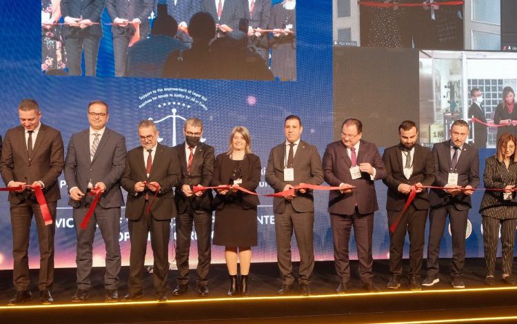 Ankara’da ‘şiddet mağdurları destek merkezleri’ açıldı Ankara’da ‘şiddet mağdurları destek merkezleri’ açıldı