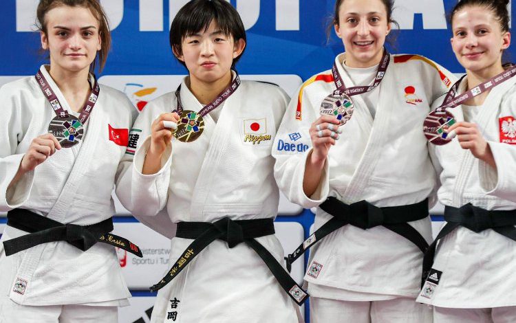 Kocaeli’nin şampiyonları Avrupa kürsüsünde Kocaeli’nin şampiyonları Avrupa kürsüsünde