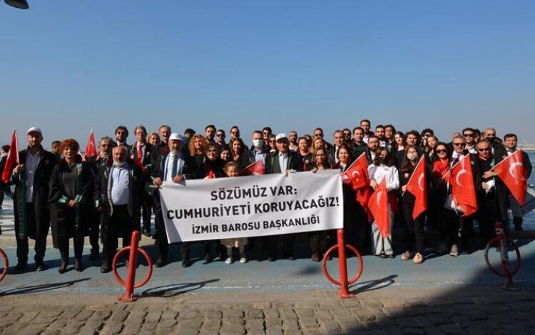 İzmir Barosu: Protokol sınırlandırmasını kabul etmiyoruz