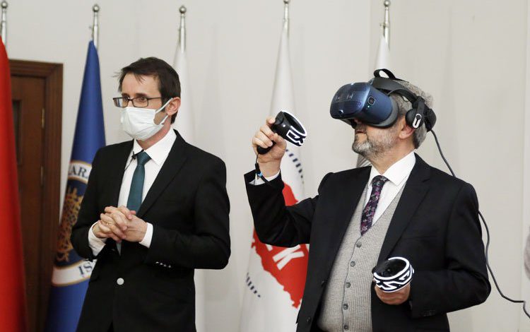 Ankara’da ‘sanal gerçeklik’ ile arıcılık eğitimi Ankara’da ‘sanal gerçeklik’ ile arıcılık eğitimi