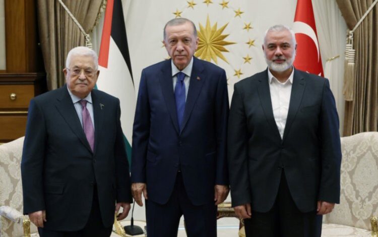 Üçlü görüşme basına kapalı yapıldı Üçlü görüşme basına kapalı yapıldı