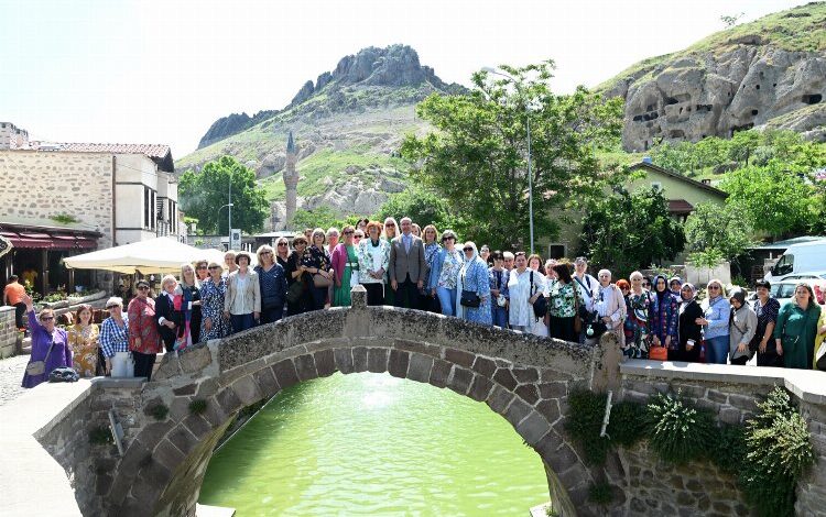 Bosna Hersek’li kursiyerler Sille’de buluştu Bosna Hersek’li kursiyerler Sille’de buluştu