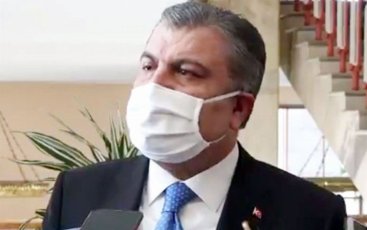 Bakan Koca: “Omicron Türkiye’de!” Bakan Koca: “Omicron Türkiye’de!”