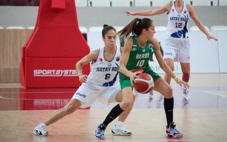 Hataylı kadınlar Bulgaristan ekibini potada mağlup etti Hataylı kadınlar Bulgaristan ekibini potada mağlup etti